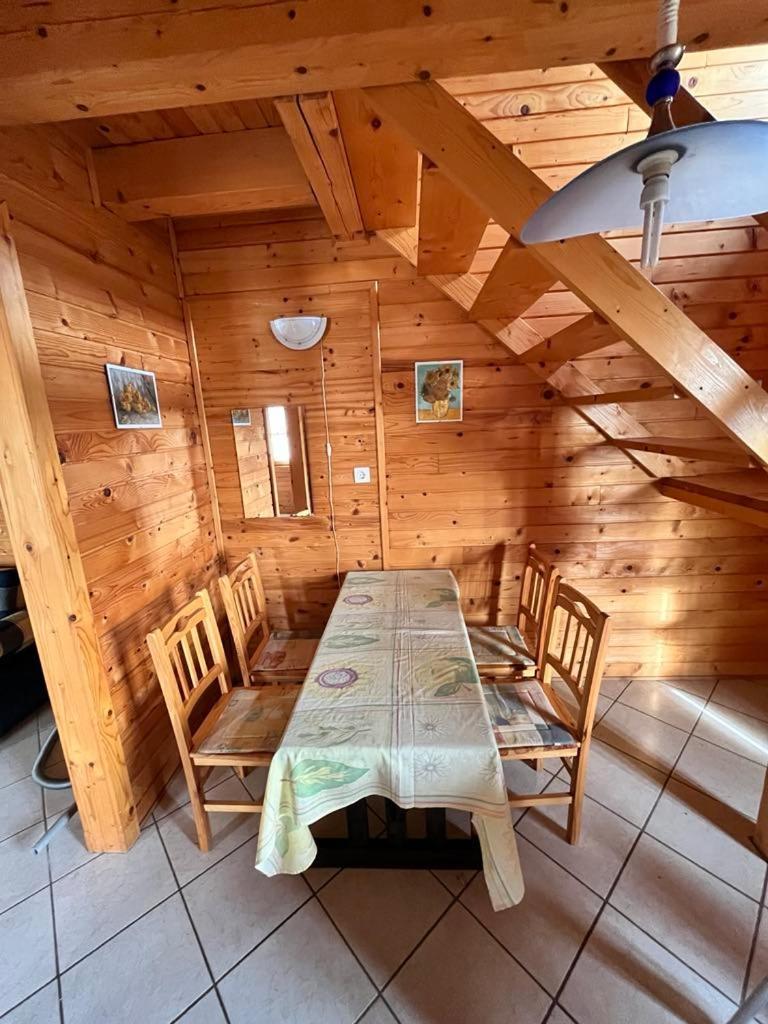 בלטונפנבש Almos Apartman מראה חיצוני תמונה